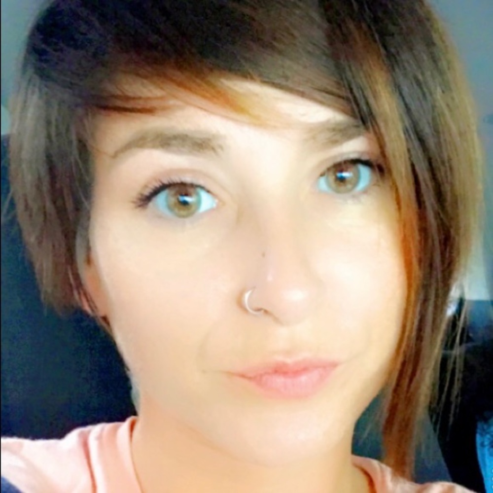 Meet your Posher, Andrea